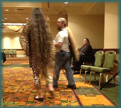Look at that hair!